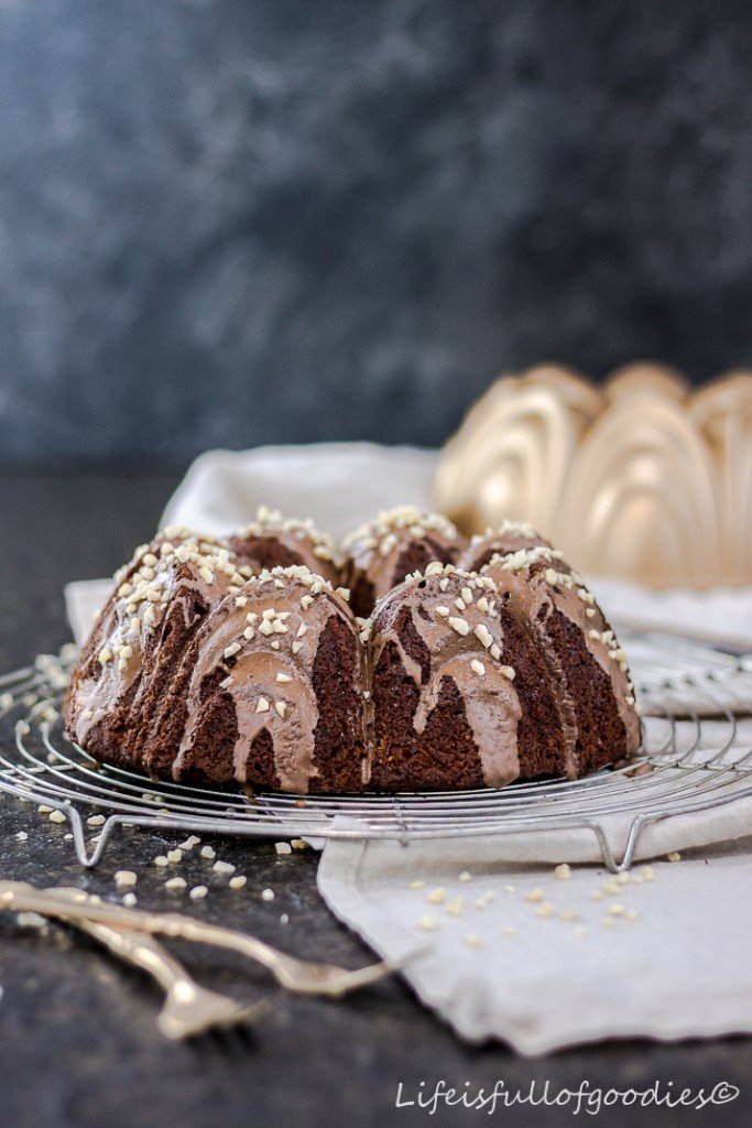 Russischer Apfelkuchen mit Kakao | Life Is Full Of Goodies