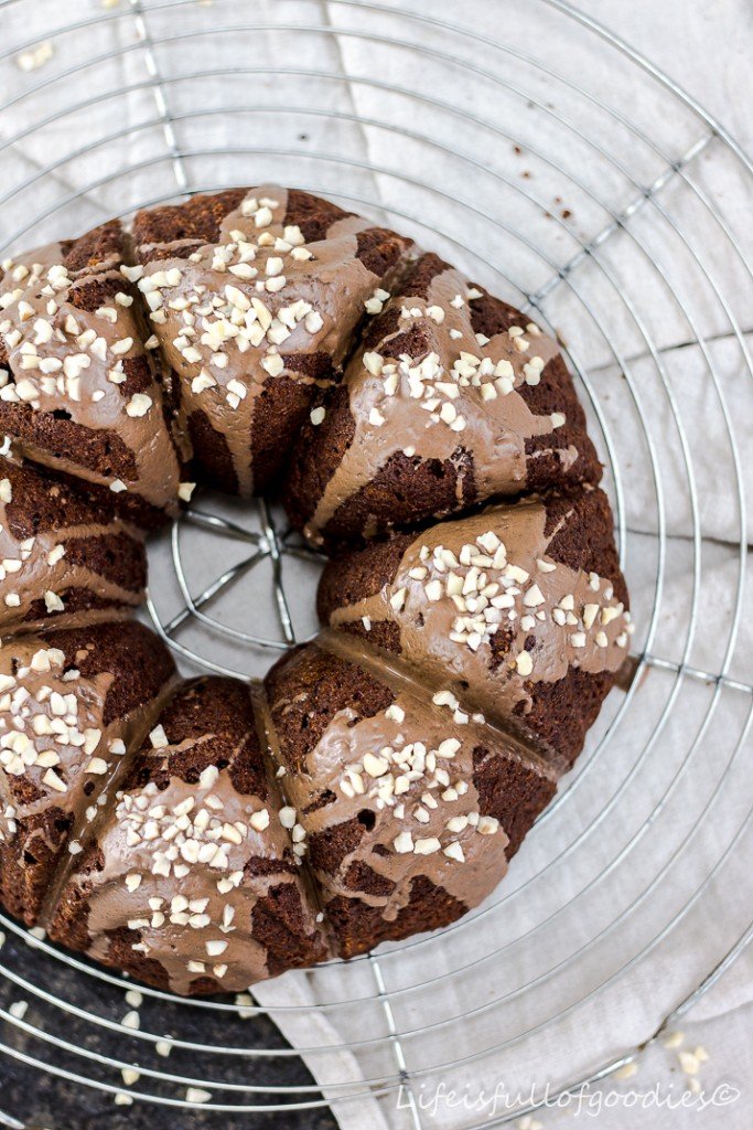 Russischer Apfelkuchen mit Kakao | Life Is Full Of Goodies