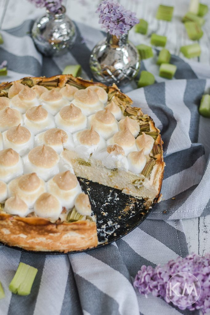 Low Carb Rhabarber-Käsekuchen ohne Boden | Life Is Full Of Goodies