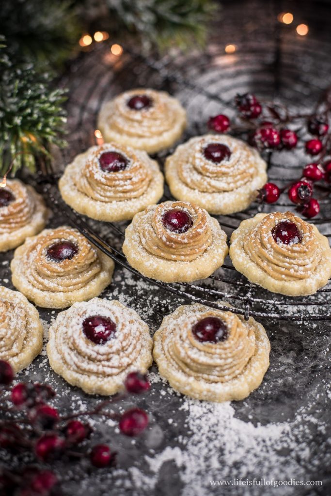 Marzipankringel mit Marmelade - Life Is Full Of Goodies