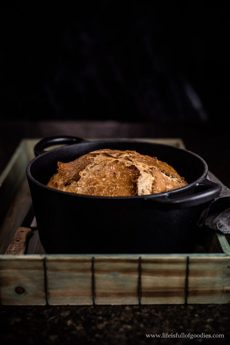 Topfbrot - ein super einfaches Rezept aus Hefeteig | Life Is Full Of ...