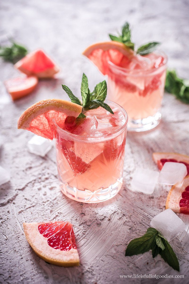 Grapefruit Holunderblüten Cocktail - mit und ohne Alkohol