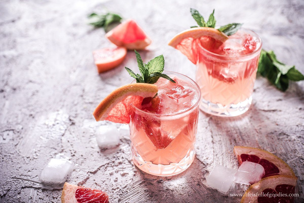 Gesunde Zwetschgenknödel aus Quarkteig | Life Is Full Of Goodies