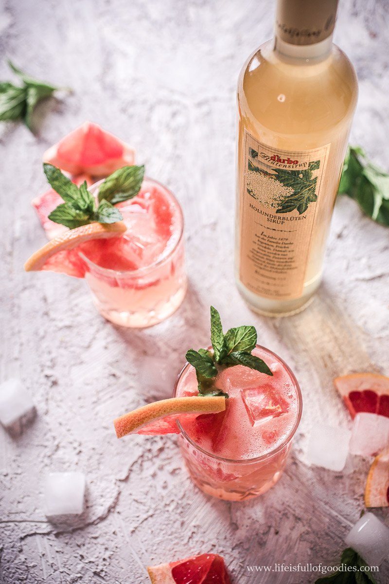 Grapefruit Holunderblüten Cocktail - mit und ohne Alkohol