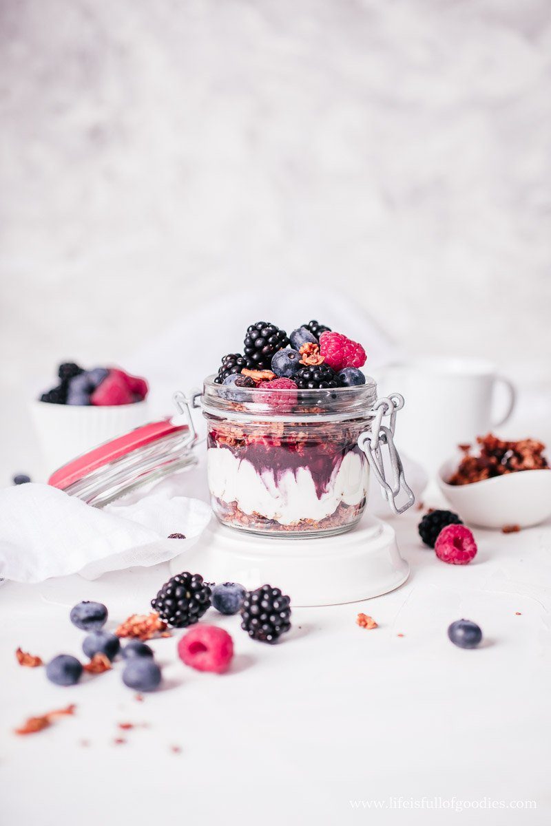Fruchtiger Müsli Joghurt Snack