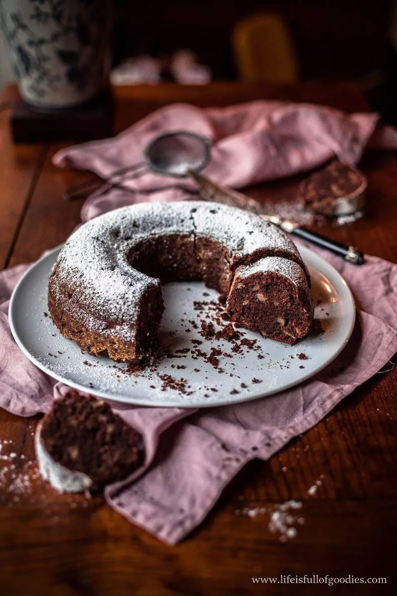 Apfel Schokokuchen mit Mandeln | Life Is Full Of Goodies