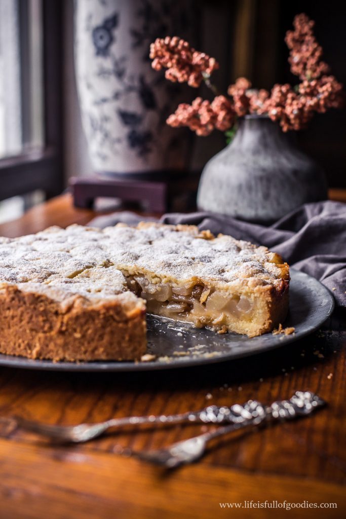 Gedeckter Birnenkuchen - wahnsinnig fruchtig und lecker! | Life Is Full ...