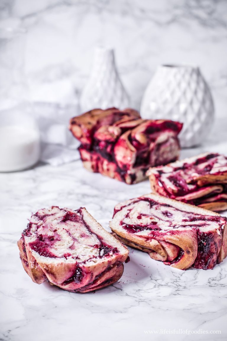 Beeren Brioche mit Rum | Life Is Full Of Goodies