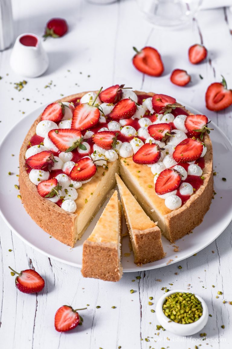 Cheesecake New York Style mit Erdbeeren Life Is Full Of Goodies