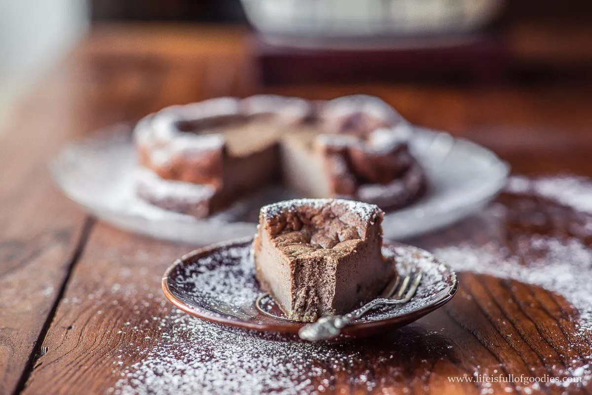 ein Stück Kaffee Käsekuchen