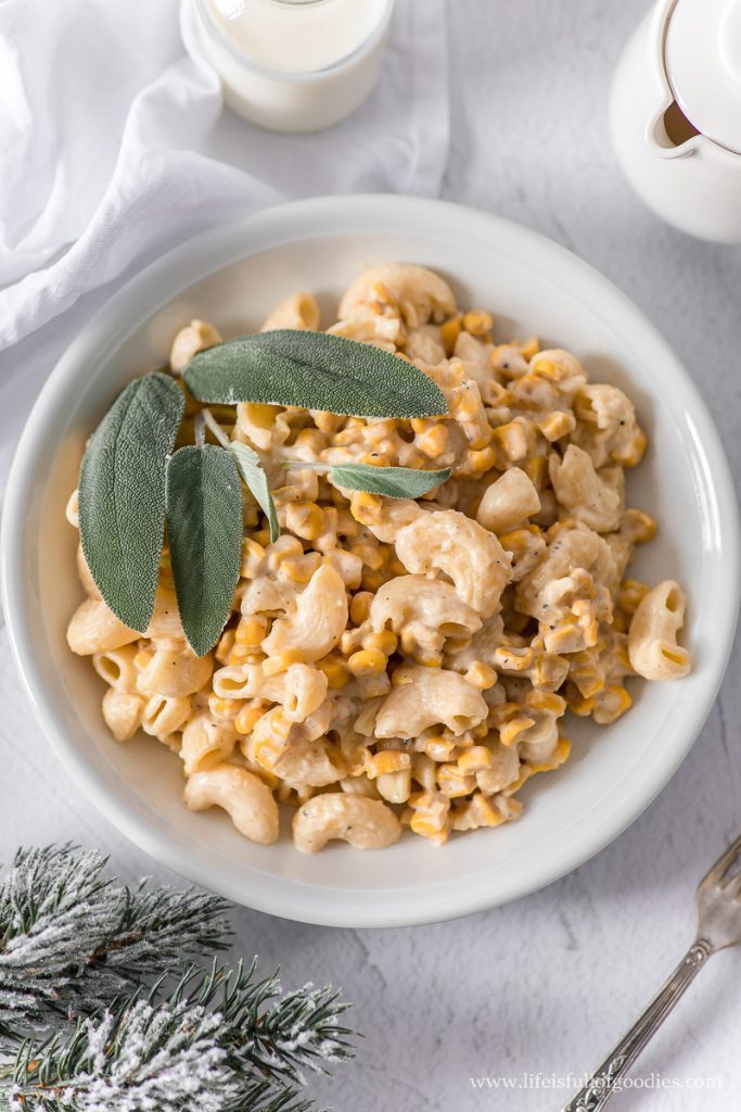 Creamed Corn Pasta - Nudeln in Mais Sahnesauce | Life Is Full Of Goodies