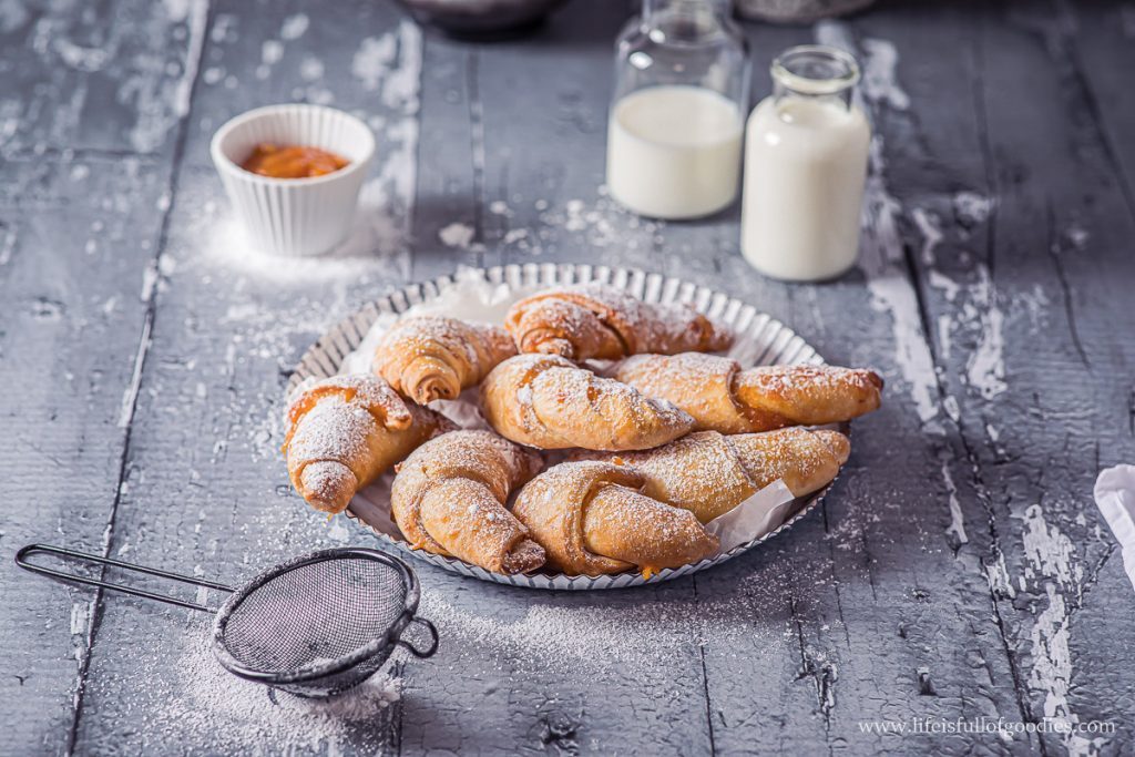 Frühstückshörnchen mit Marmelade | Life Is Full Of Goodies