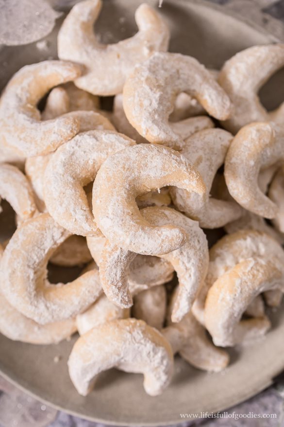 Feine Vanillekipferl aus nicht klebendem Teig | Life Is Full Of Goodies