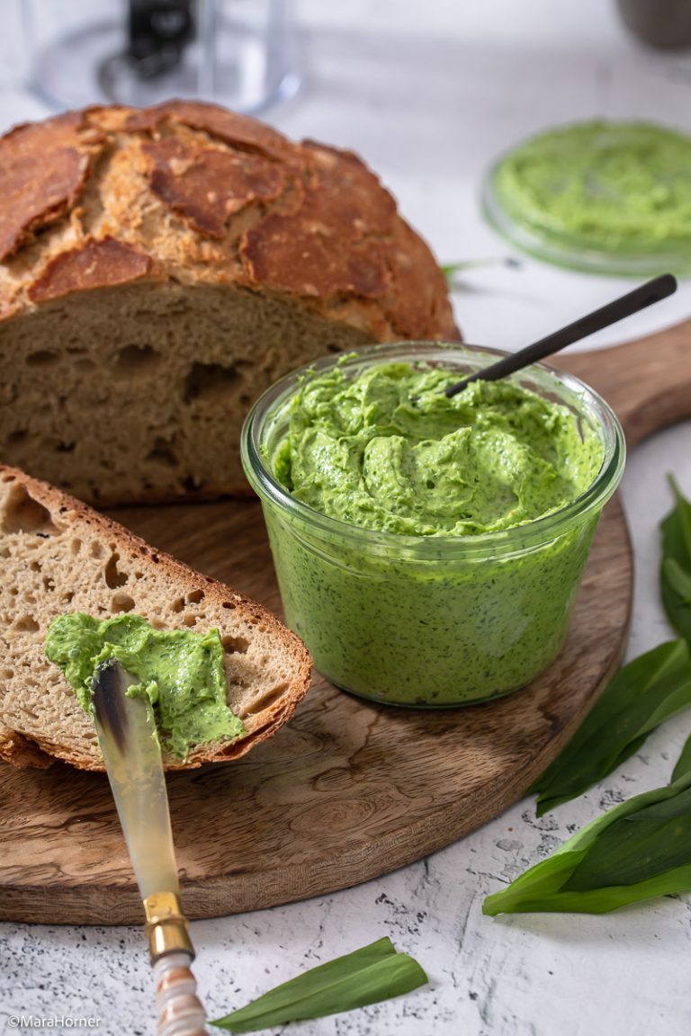 Bärlauchbutter und gelingsicheres Mischbrot | Life Is Full Of Goodies
