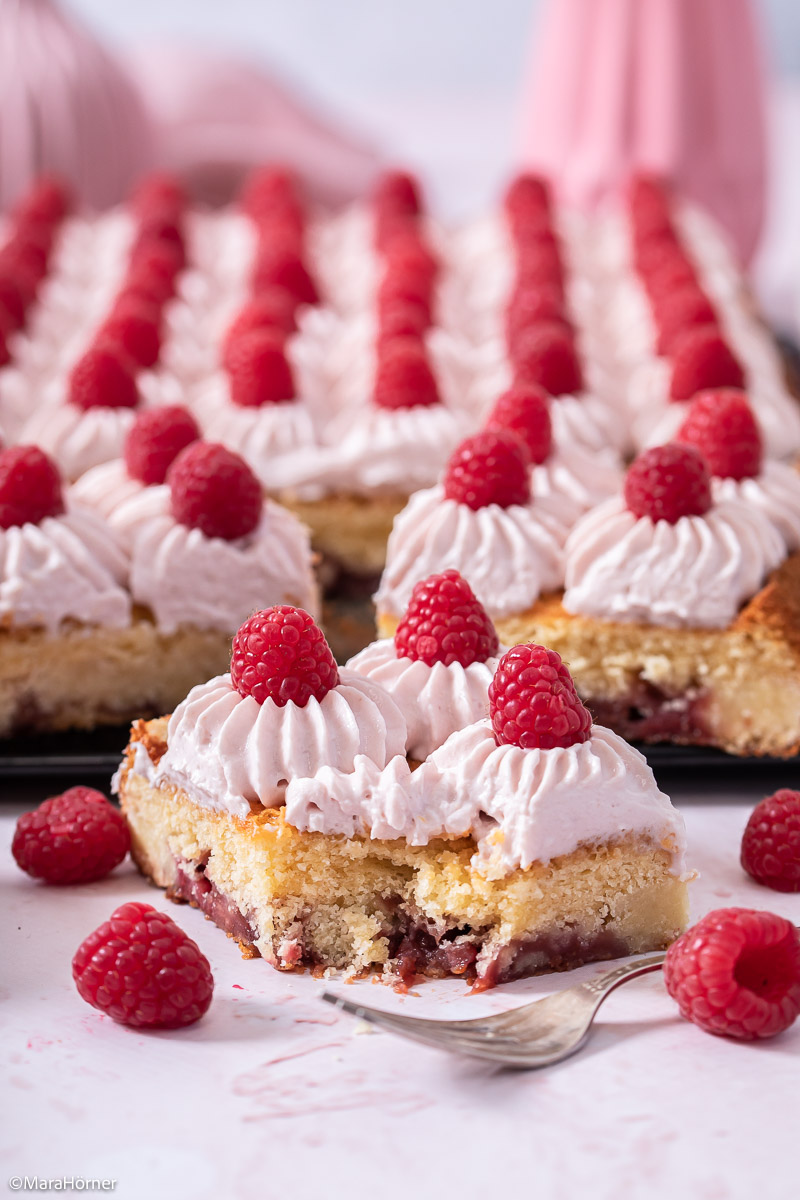 Himbeer Marmeladen Kuchen mit Gabel