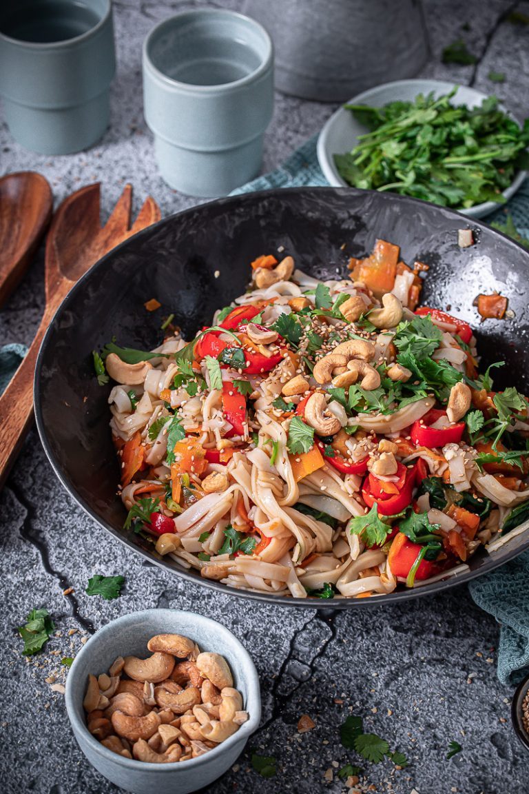 Reisnudelsalat mit gegartem Gemüse | Life Is Full Of Goodies