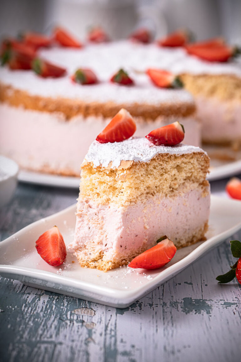 Die beste Erdbeer Käsesahne Torte | Life Is Full Of Goodies