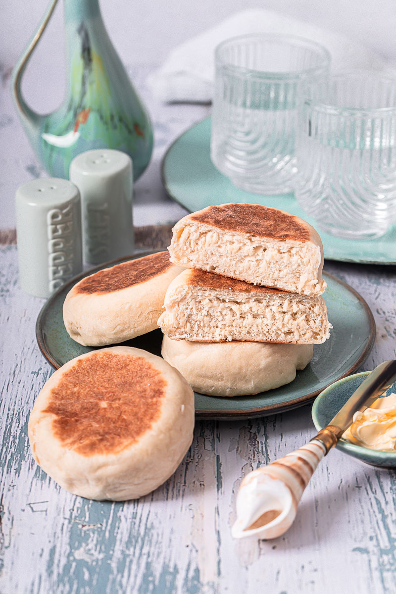 Fluffige Brötchen aufgeschnitten
