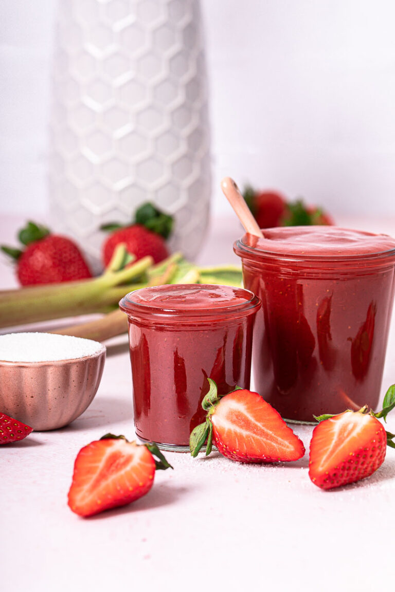 Die beste Erdbeer Rhabarber Marmelade mit Vanille | Life Is Full Of Goodies