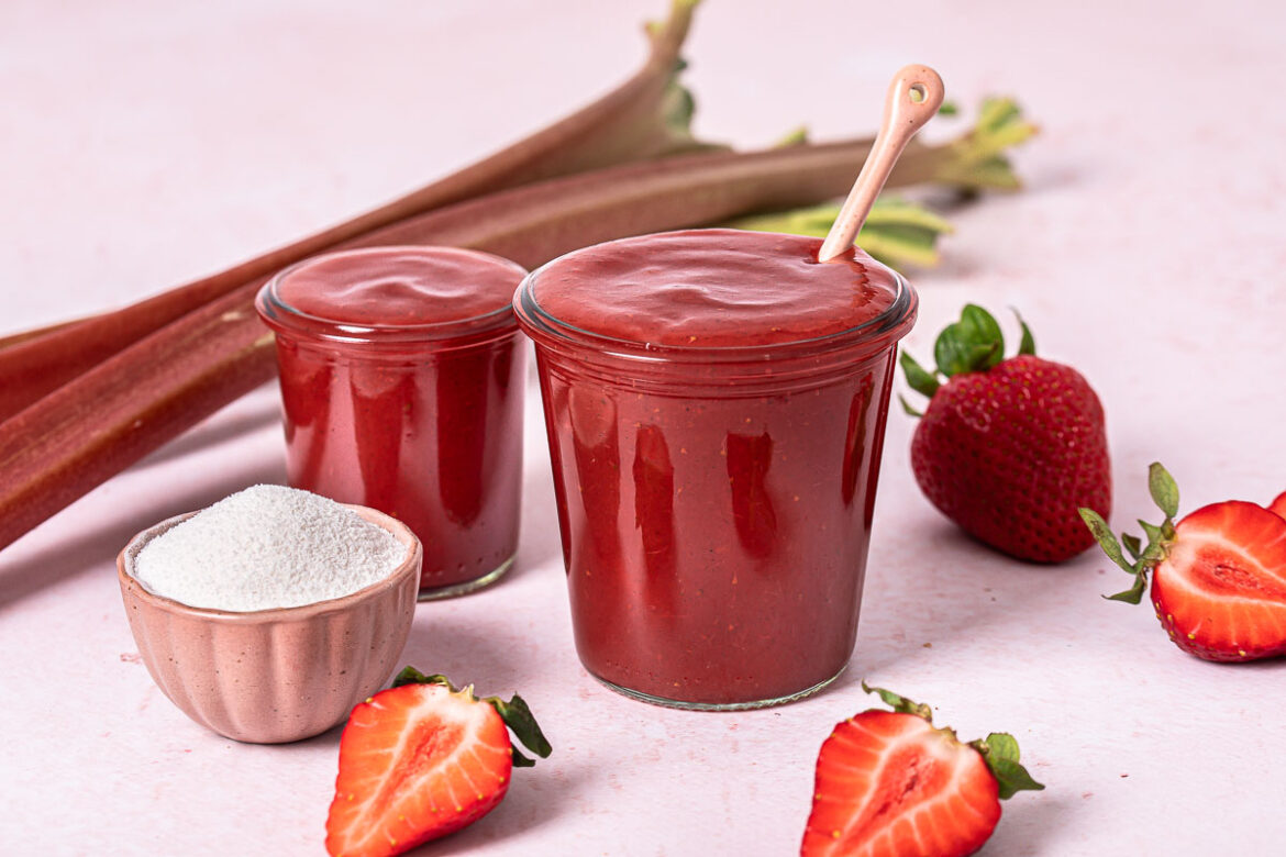 Die beste Erdbeer Rhabarber Marmelade mit Vanille | Life Is Full Of Goodies