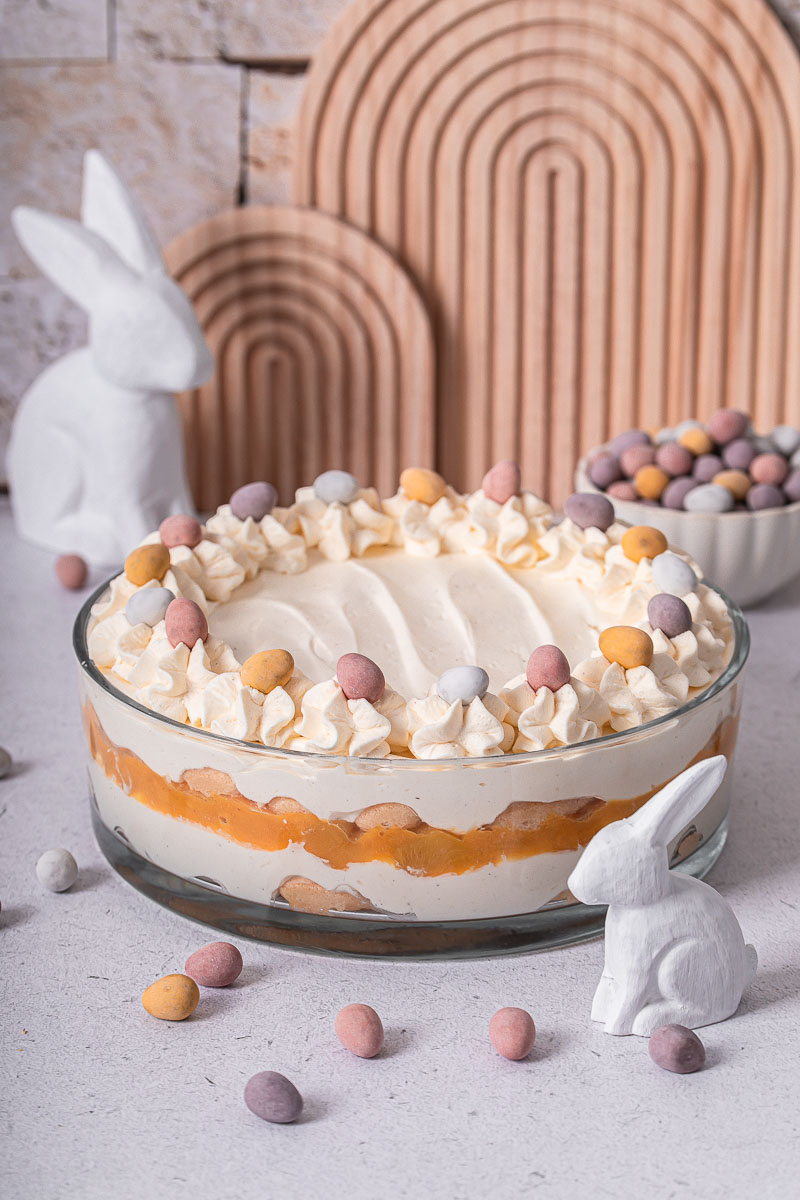 Oster-Tiramisu mit Pfirsichen