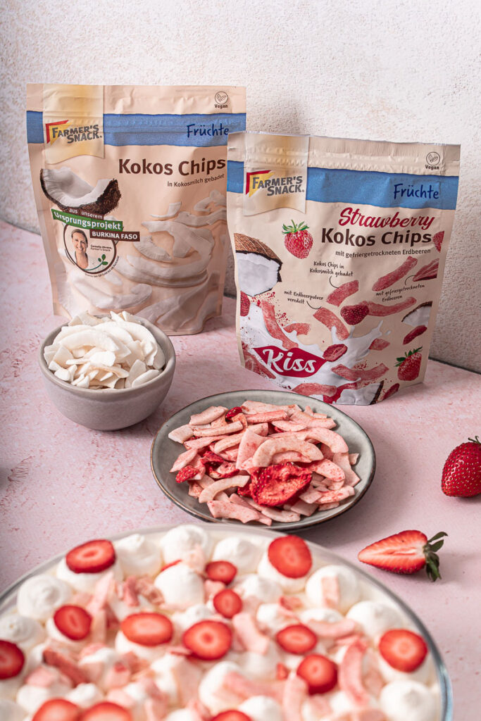 Erdbeer-Kokos-Tiramisu | Life Is Full Of Goodies