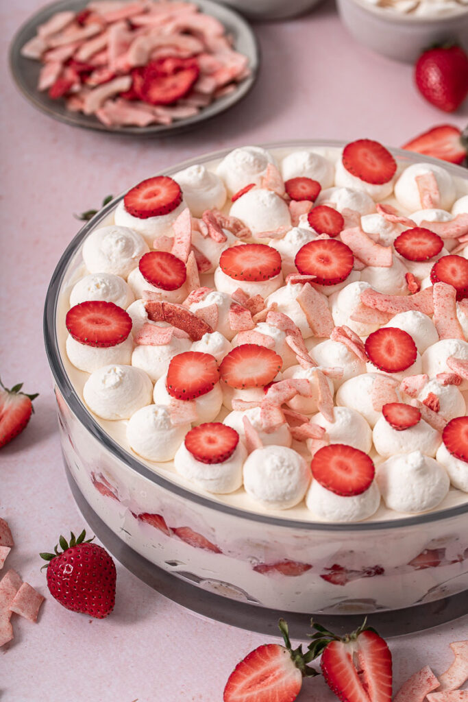 Erdbeer-Kokos-Tiramisu | Life Is Full Of Goodies Erdbeer-Kokos-Tiramisu | Life Is Full Of Goodies