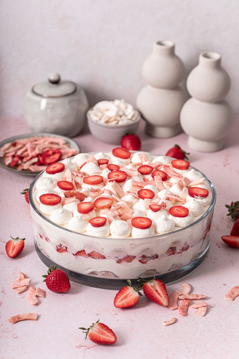 Erdbeer-Kokos-Tiramisu | Life Is Full Of Goodies