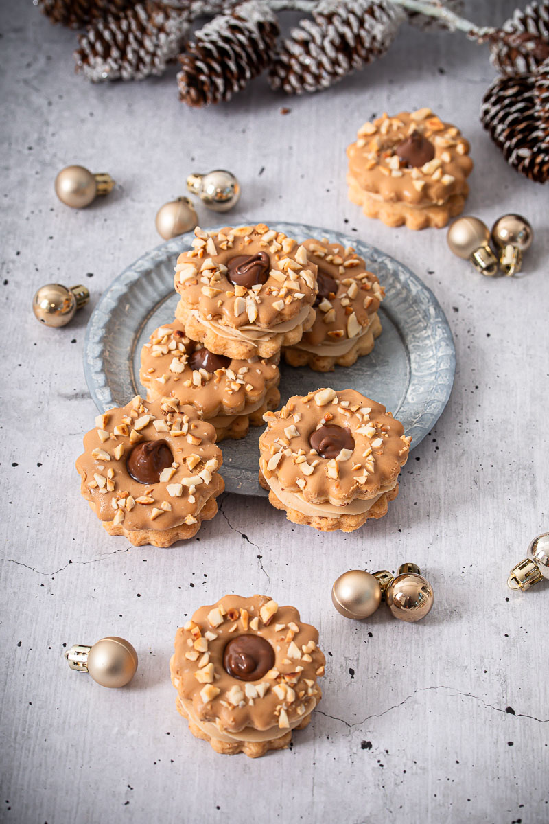 Bueno Plätzchen mit Haselnusscreme | Life Is Full Of Goodies Bueno Plätzchen mit Haselnusscreme | Life Is Full Of Goodies